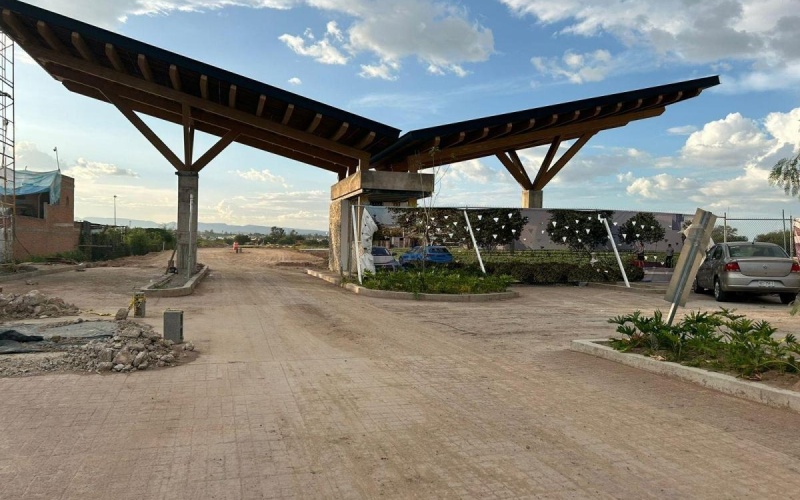 TERCER ANILLO FRACCIONAMIENTO RANCHO SANTA MONICA, 0 , 0 ,0,Terreno,Venta,TERCER ANILLO,0,1089