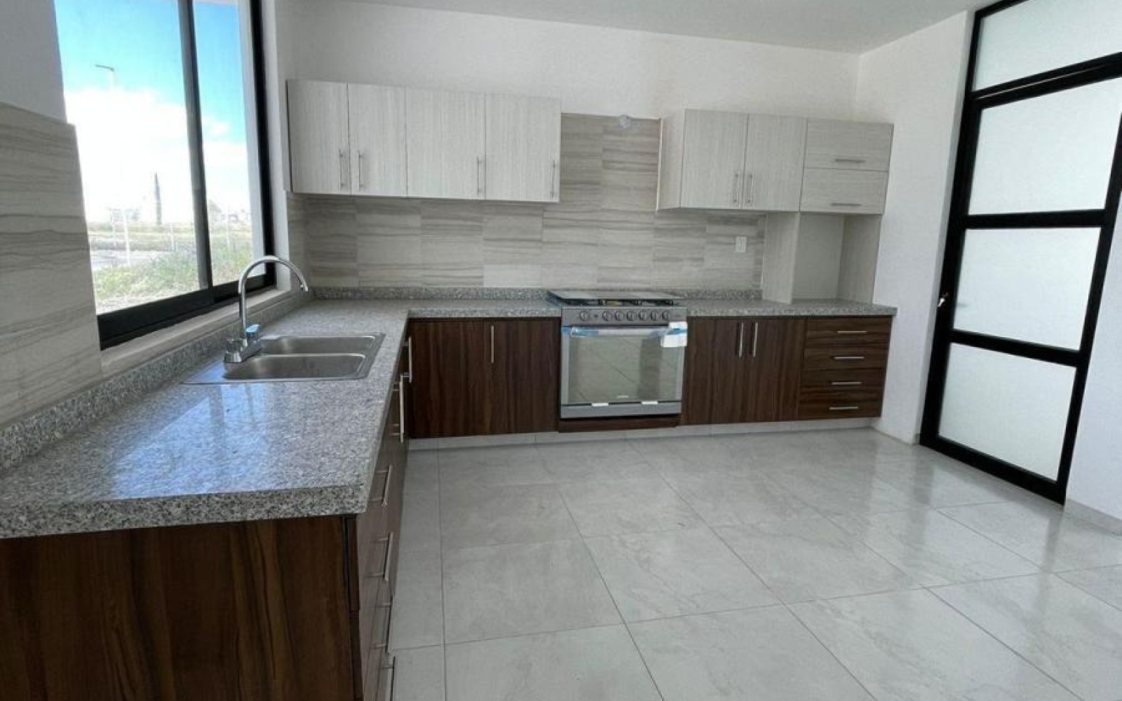 219 Av. Licenciado Adolfo Ruiz Cortinez, Residencial LA SOLEDAD, 3 Habitaciones Habitaciones, 2 Habitaciones Habitaciones,2 BathroomsBathrooms,Casa,Venta,Av. Licenciado Adolfo Ruiz Cortinez , Residencial ,1101