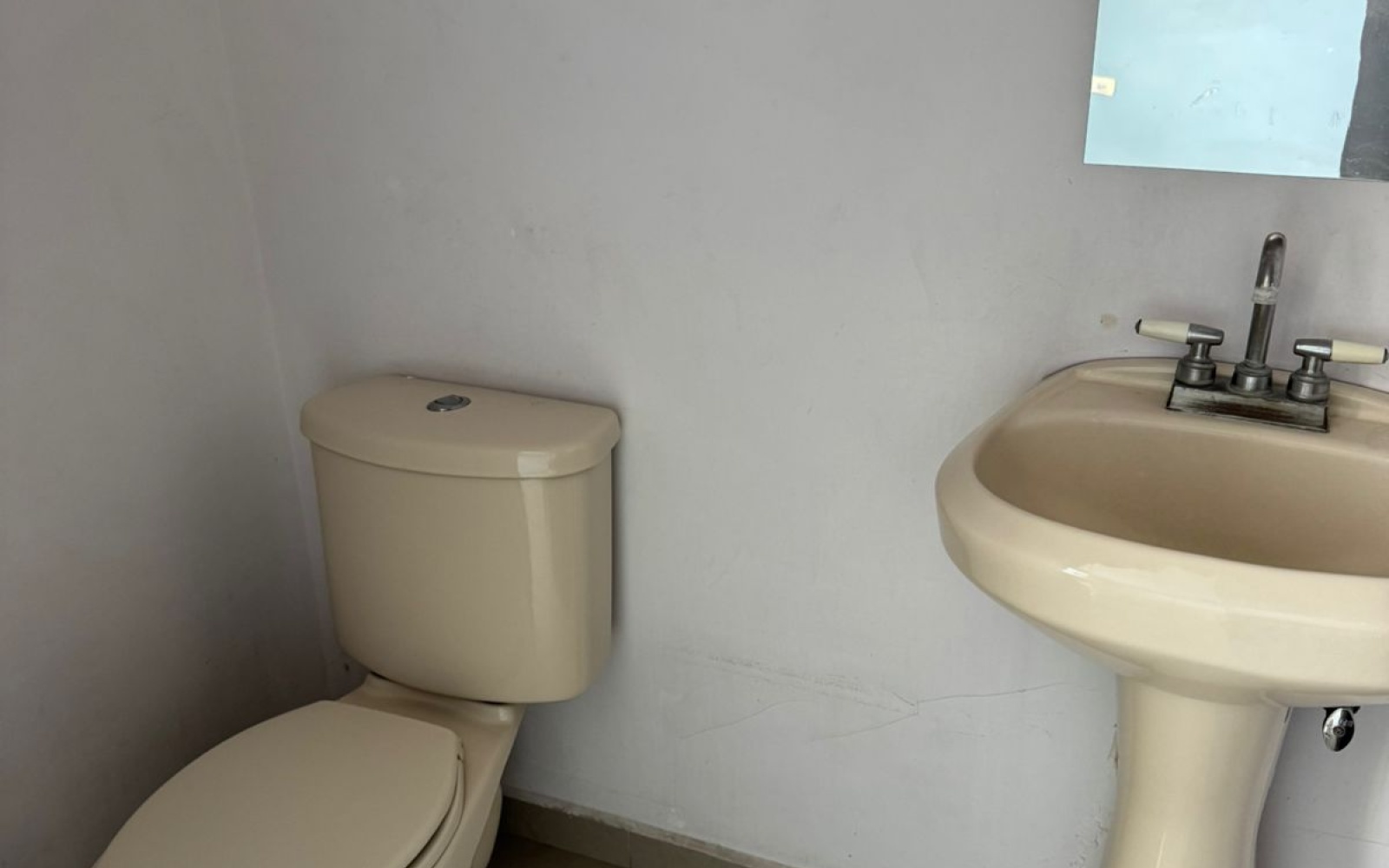 102 Los Naranjos Constitucion, 3 Bedrooms Bedrooms, 0 ,1 BathroomBathrooms,Oficina,Renta,Los Naranjos,0,1162
