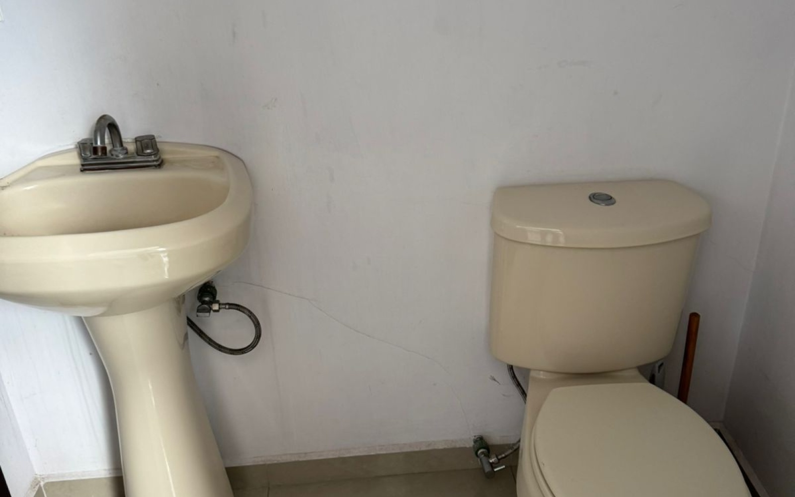 102 Los Naranjos Constitucion, 3 Bedrooms Bedrooms, 0 ,1 BathroomBathrooms,Oficina,Renta,Los Naranjos,0,1162