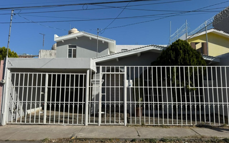 Bogotá No. 405, Las Fuentes, 4 Bedrooms Bedrooms, 1 Room Rooms,2 BathroomsBathrooms,Casa,Venta,Bogotá No. 405,0,1186