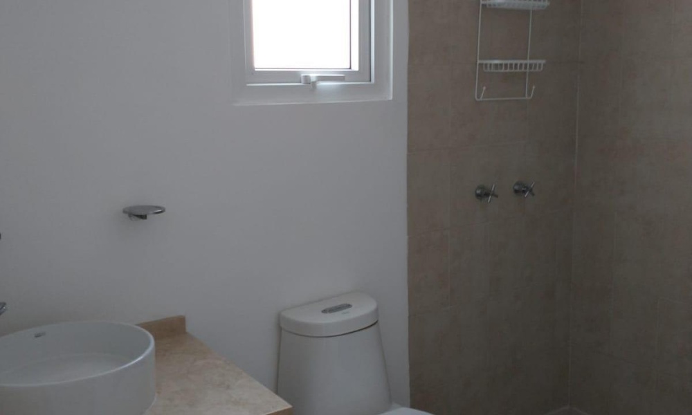 Avenida la Paz Fraccionamiento Rancho Santa Monica, Aguascalientes 20286, 3 Bedrooms Bedrooms, 2 Rooms Rooms,2 BathroomsBathrooms,Casa,Renta,Avenida la Paz,0,1245