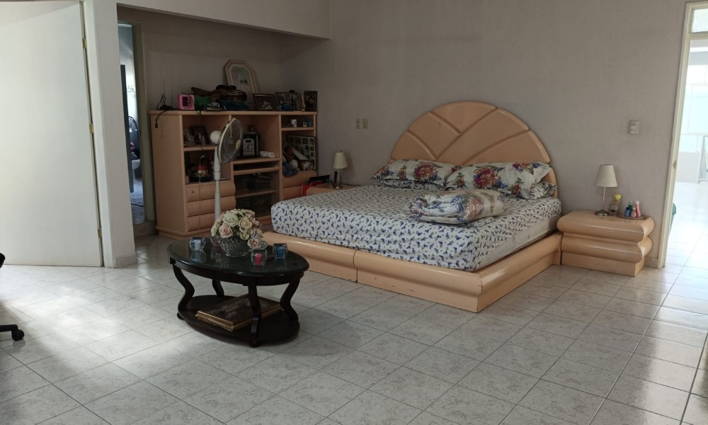 Calle República de Guatemala, Jardines de Santa Elena, Aguascalientes 20238, 8 Bedroom Bedrooms, 2 Room Rooms,4 BathroomBathrooms,Casa,Venta,Calle República de Guatemala,0,1276