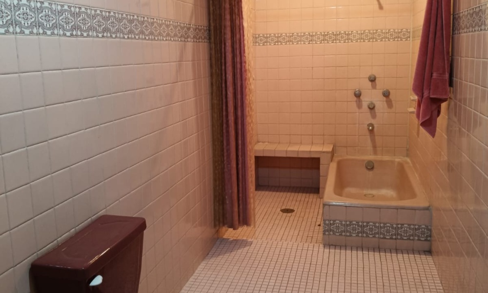 Calle República de Guatemala, Jardines de Santa Elena, Aguascalientes 20238, 8 Bedroom Bedrooms, 2 Room Rooms,4 BathroomBathrooms,Casa,Venta,Calle República de Guatemala,0,1276