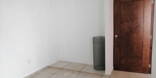 7 CRISANTEMO EL CENTENARIO, 4 Habitaciones Habitaciones, 1 Habitación Habitaciones,2 BathroomsBathrooms,Casa,Venta,CRISANTEMO,1046