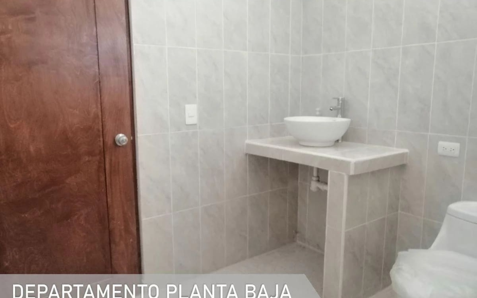 7 CRISANTEMO EL CENTENARIO, 4 Habitaciones Habitaciones, 1 Habitación Habitaciones,2 BathroomsBathrooms,Casa,Venta,CRISANTEMO,1046
