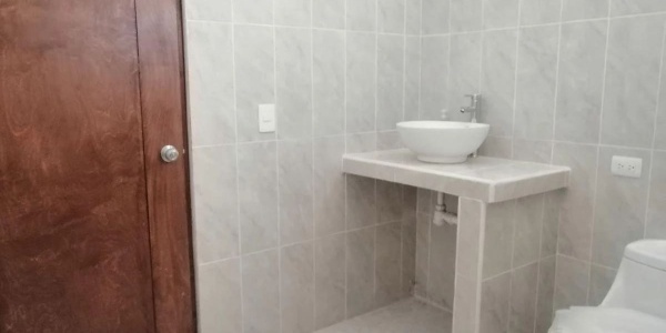 7 CRISANTEMO EL CENTENARIO, 4 Habitaciones Habitaciones, 1 Habitación Habitaciones,2 BathroomsBathrooms,Casa,Venta,CRISANTEMO,1046