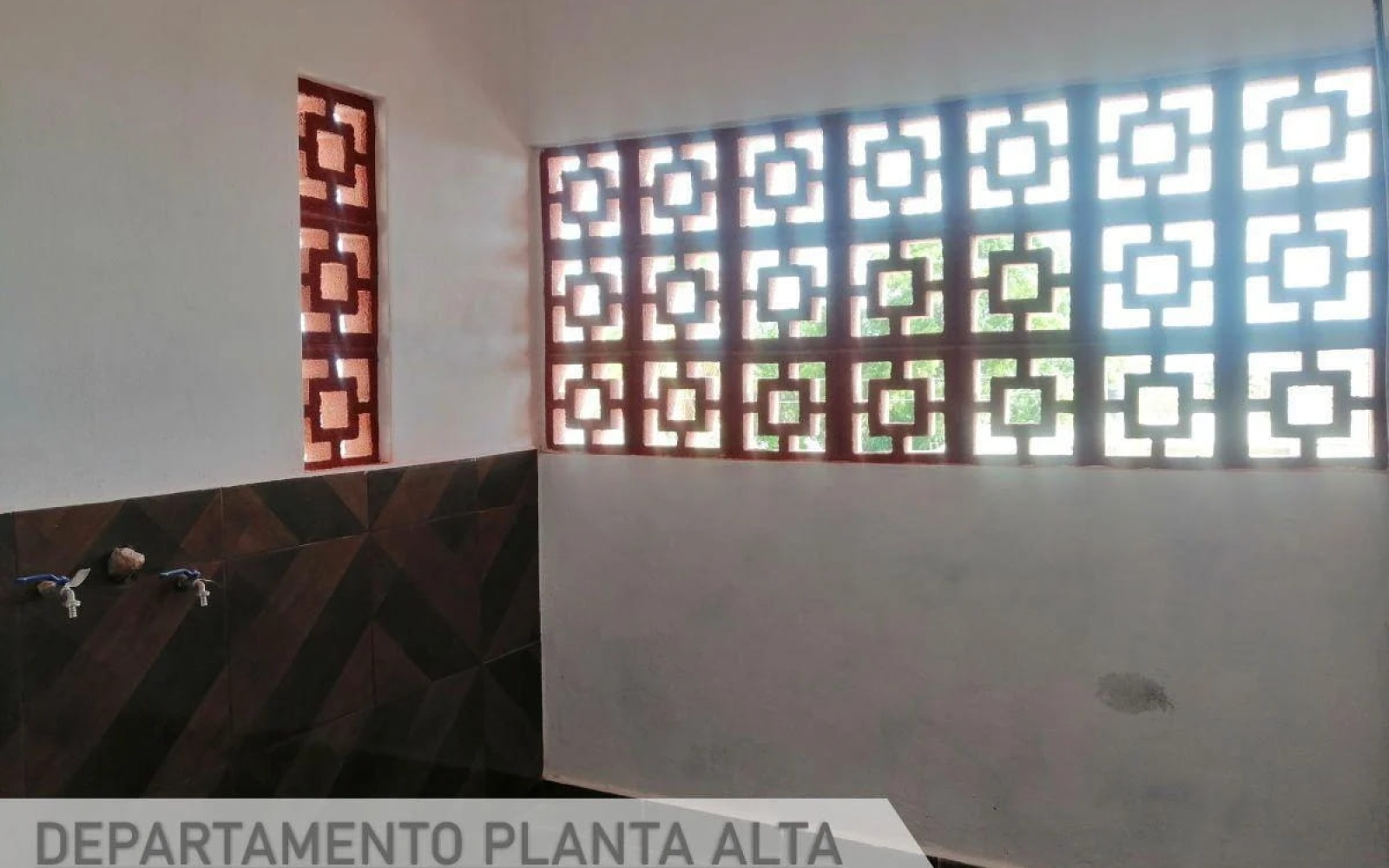 7 CRISANTEMO EL CENTENARIO, 4 Habitaciones Habitaciones, 1 Habitación Habitaciones,2 BathroomsBathrooms,Casa,Venta,CRISANTEMO,1046