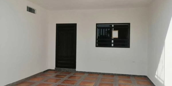 7 CRISANTEMO EL CENTENARIO, 4 Habitaciones Habitaciones, 1 Habitación Habitaciones,2 BathroomsBathrooms,Casa,Venta,CRISANTEMO,1046