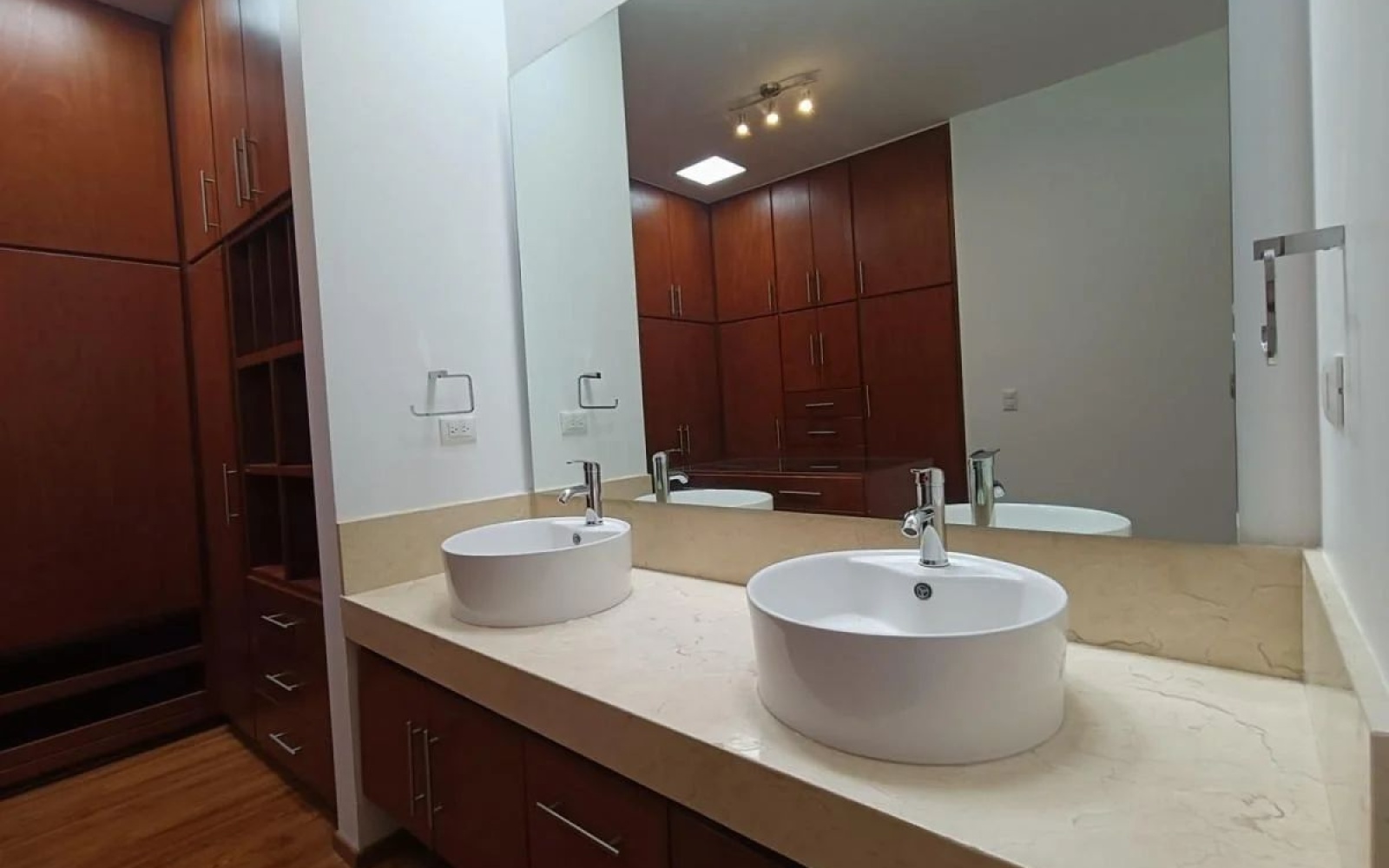 Reserva san nicolas Residencial san nicolas, 4 Habitaciones Habitaciones, 3 Habitaciones Habitaciones,3 BathroomsBathrooms,Casa,Venta,Reserva san nicolas,1052